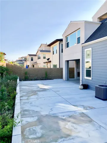 152 Crossover, Irvine, California 92618