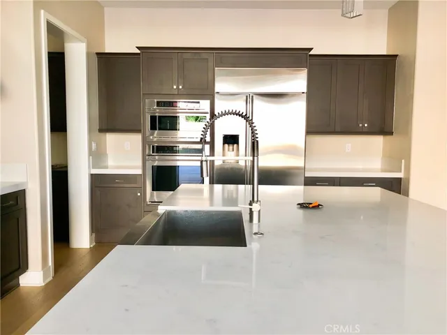 152 Crossover, Irvine, California 92618