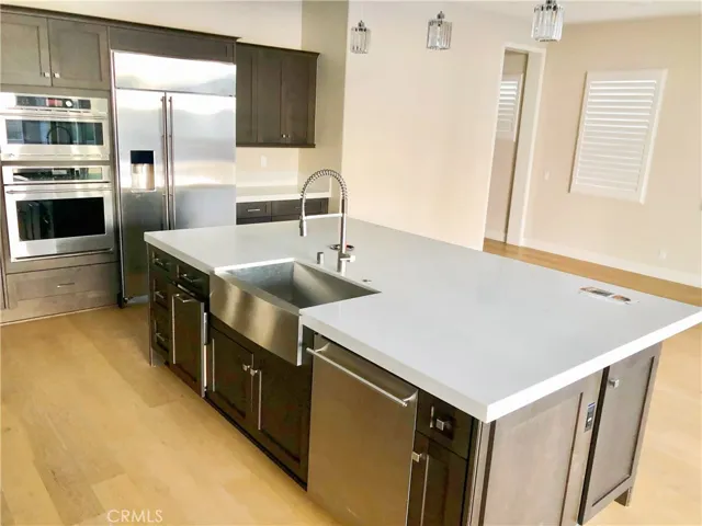 152 Crossover, Irvine, California 92618