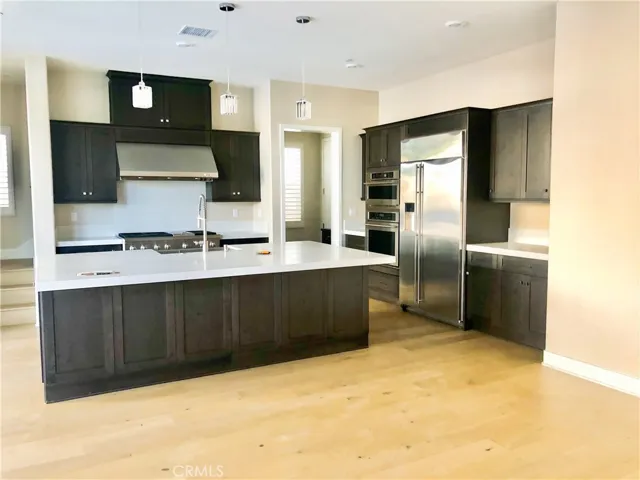 152 Crossover, Irvine, California 92618