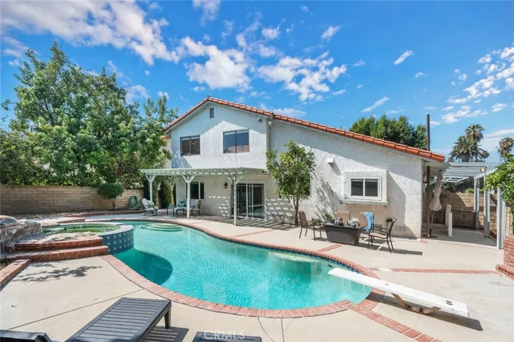 9350 Tampa Avenue, Northridge, California 91324