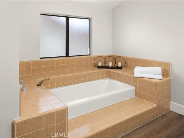 9350 Tampa Avenue, Northridge, California 91324