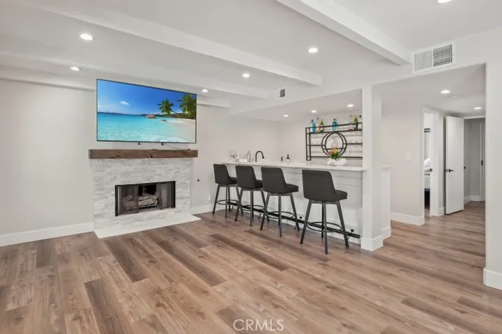 9350 Tampa Avenue, Northridge, California 91324