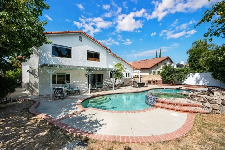 9350 Tampa Avenue, Northridge, California 91324