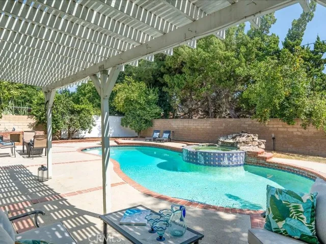 9350 Tampa Avenue, Northridge, California 91324