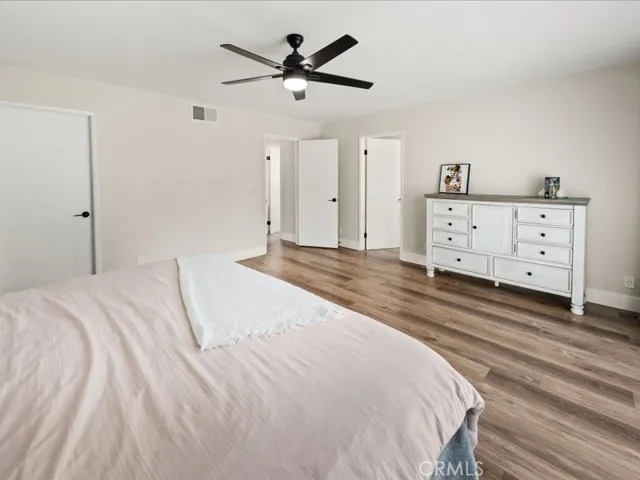 9350 Tampa Avenue, Northridge, California 91324