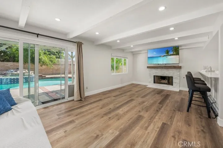 9350 Tampa Avenue, Northridge, California 91324