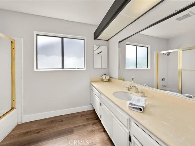 9350 Tampa Avenue, Northridge, California 91324