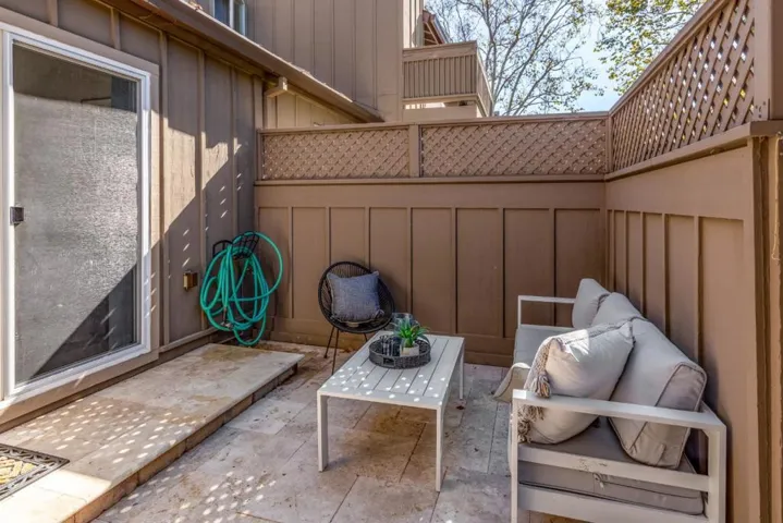 204 Charter Oaks Circle, Los Gatos, California 95032