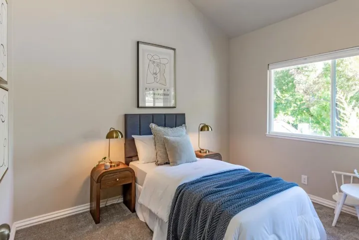 204 Charter Oaks Circle, Los Gatos, California 95032
