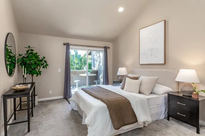 204 Charter Oaks Circle, Los Gatos, California 95032