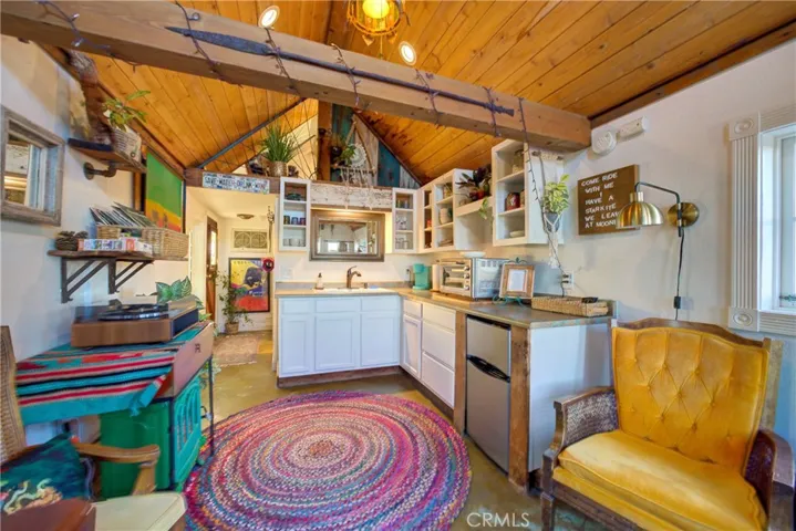 Cottage kitchen