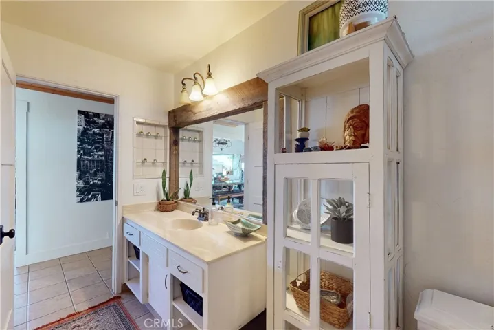 8560 Warren Road, Paso Robles, California 93446