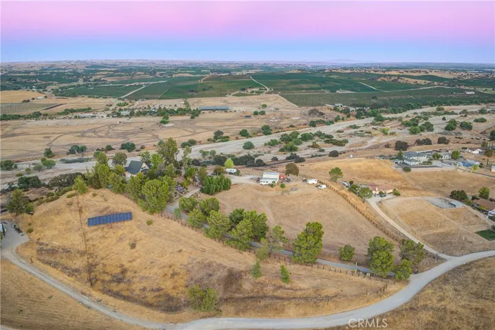 8560 Warren Road, Paso Robles, California 93446