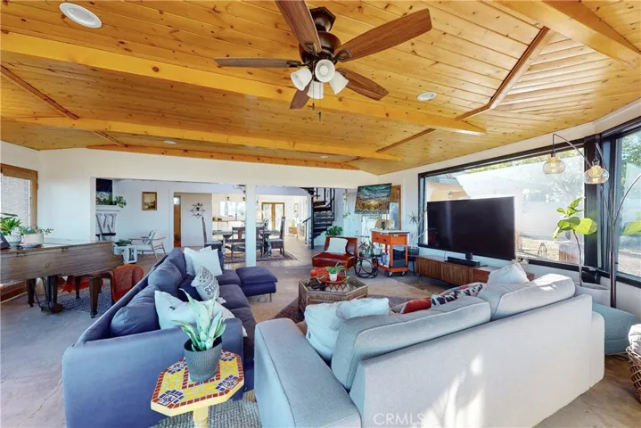 8560 Warren Road, Paso Robles, California 93446