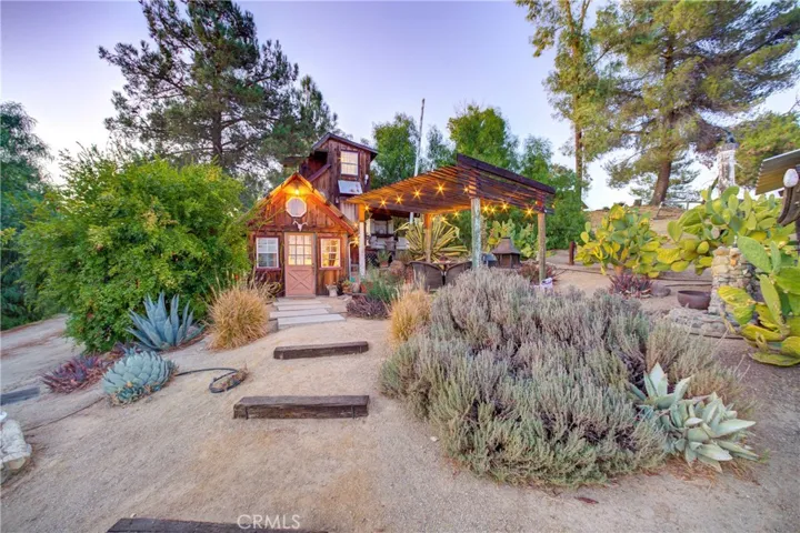 8560 Warren Road, Paso Robles, California 93446