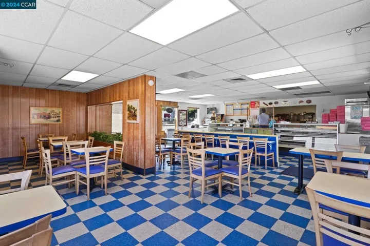 3692 Castro Valley Blvd, Castro Valley, California 94546