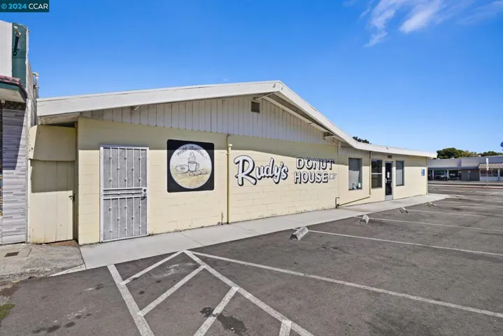 3692 Castro Valley Blvd, Castro Valley, California 94546