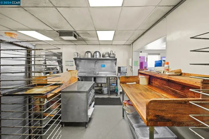3692 Castro Valley Blvd, Castro Valley, California 94546