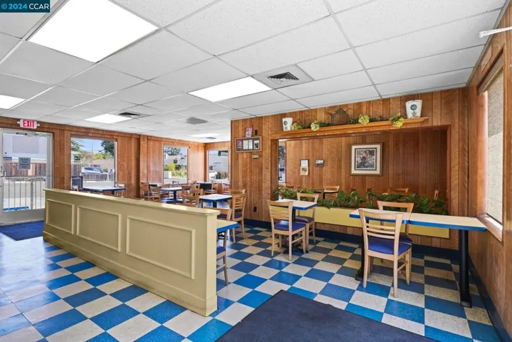 3692 Castro Valley Blvd, Castro Valley, California 94546
