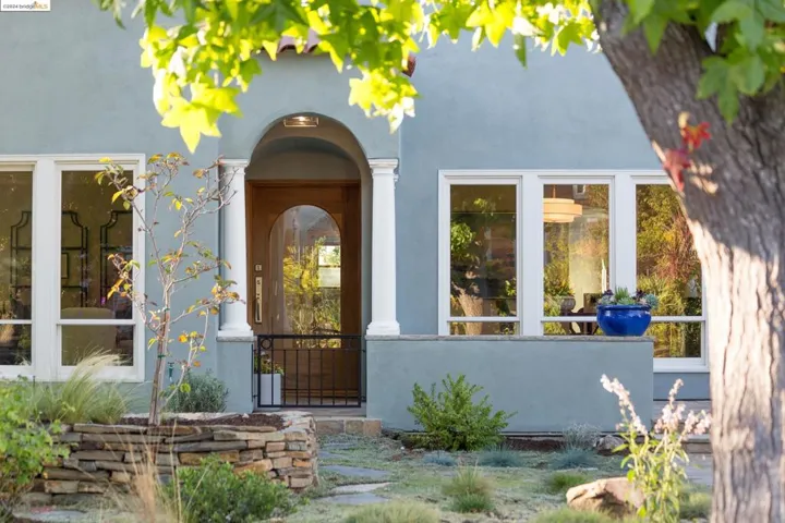 570 Crofton Ave, Piedmont, California 94610