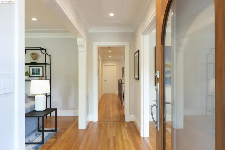 570 Crofton Ave, Piedmont, California 94610