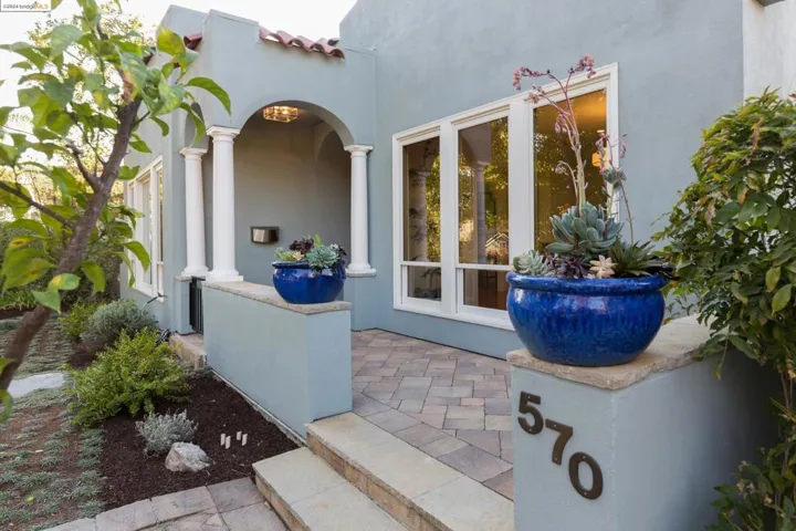 570 Crofton Ave, Piedmont, California 94610