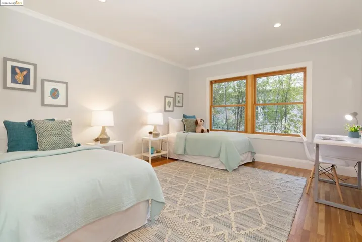 570 Crofton Ave, Piedmont, California 94610