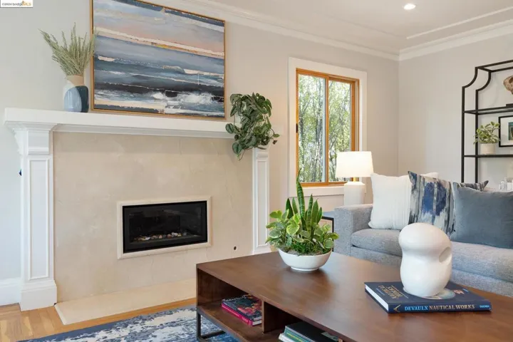 570 Crofton Ave, Piedmont, California 94610