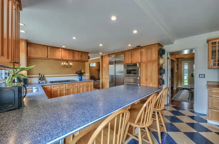 22271 Davenrich Street, Salinas, California 93908