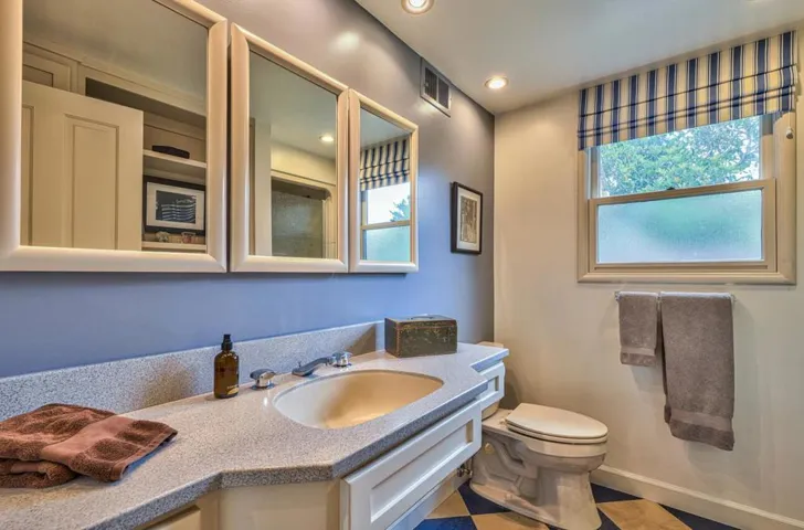 22271 Davenrich Street, Salinas, California 93908