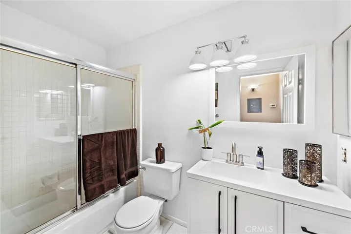8004 E Snapdragon Lane, Anaheim Hills, California 92808