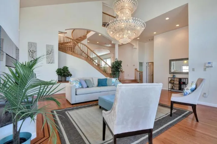 4310 Terrabella Way, Oakland, California 94619