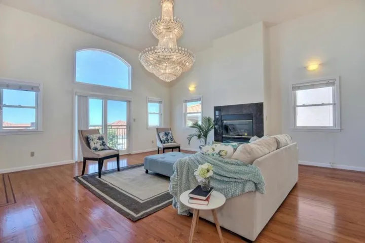 4310 Terrabella Way, Oakland, California 94619