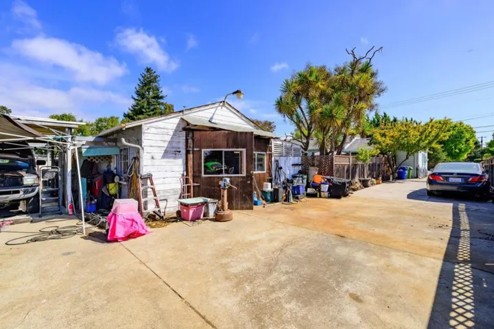 1551 30th Avenue, Santa Cruz, California 95062