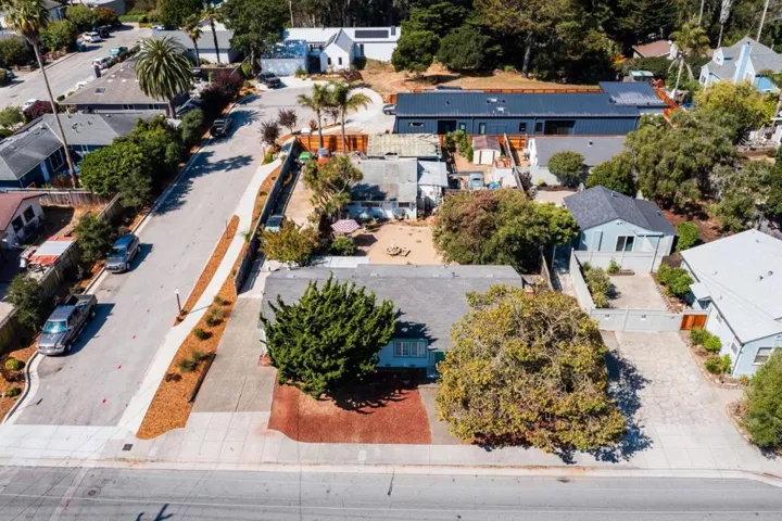 1551 30th Avenue, Santa Cruz, California 95062
