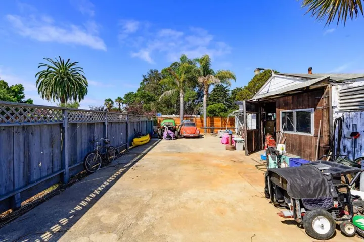 1551 30th Avenue, Santa Cruz, California 95062