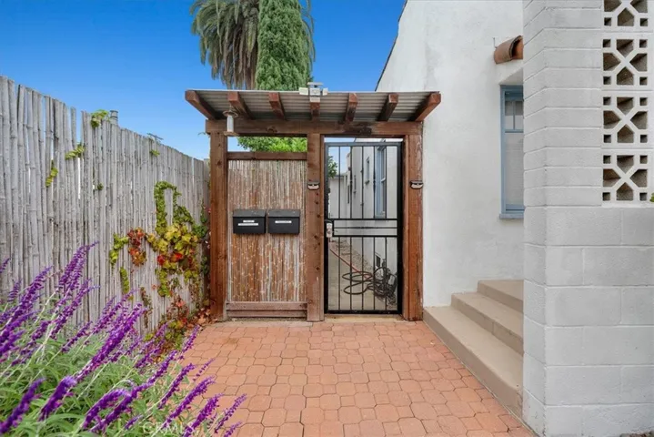 744 1/2 Flower Avenue, Venice, California 90291