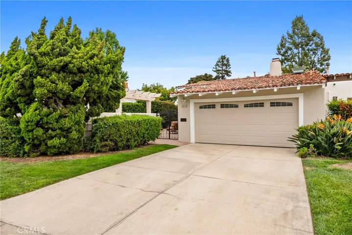 2038 Vista Cajon, Newport Beach, California 92660
