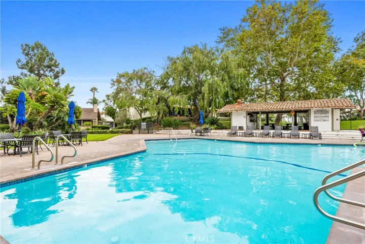 2038 Vista Cajon, Newport Beach, California 92660
