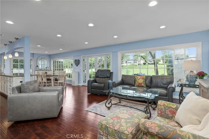 2038 Vista Cajon, Newport Beach, California 92660