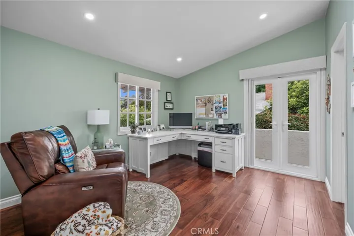 2038 Vista Cajon, Newport Beach, California 92660