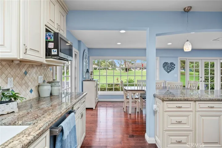 2038 Vista Cajon, Newport Beach, California 92660