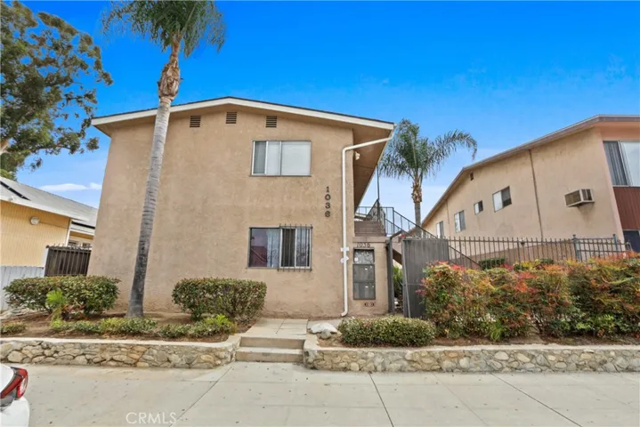 1036 Chestnut Avenue, Long Beach, California 90813