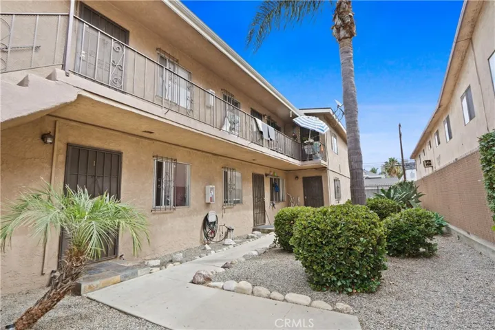 1036 Chestnut Avenue, Long Beach, California 90813