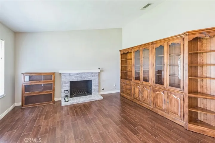 2017 South Oakland Avenue, Ontario, California 91762
