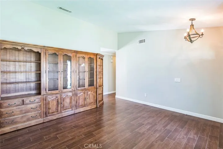 2017 South Oakland Avenue, Ontario, California 91762