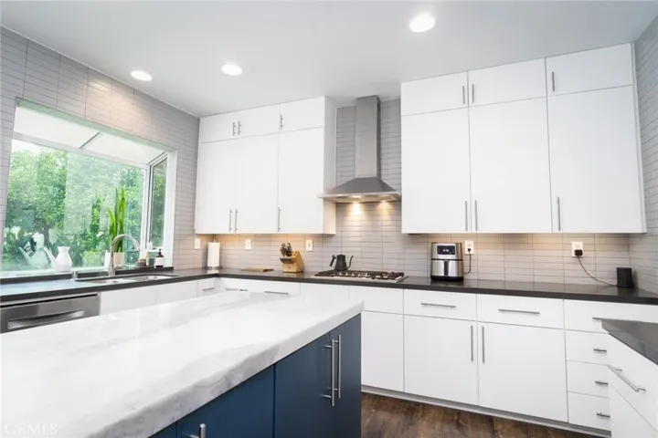 4707 Marblehead Bay Drive, Oceanside, California 92057