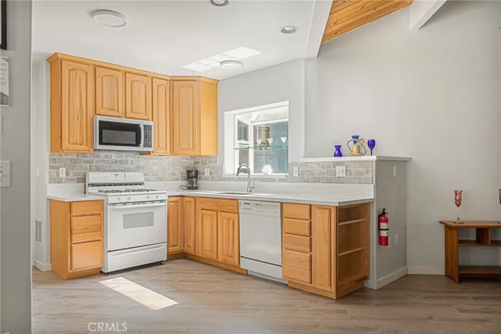 30951 Wild Oak Drive, Running Springs, California 92382