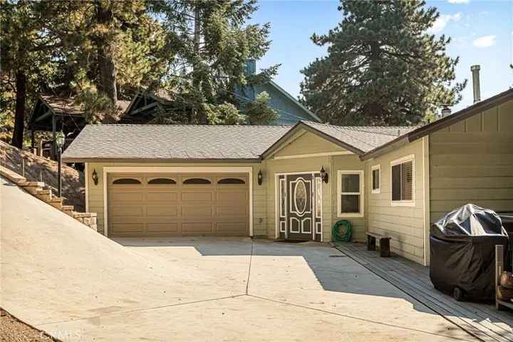 30951 Wild Oak Drive, Running Springs, California 92382